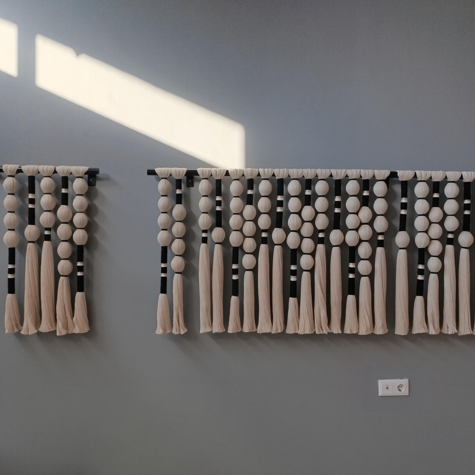 Boho Wall Hanging Decor,Large Woven Macrame Wall Decor, Handwoven Tapestry Wall Hanging, Handmade Fiber Art for Living Room or Bedroom,